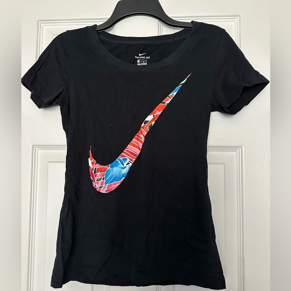 Nike workout tshirt